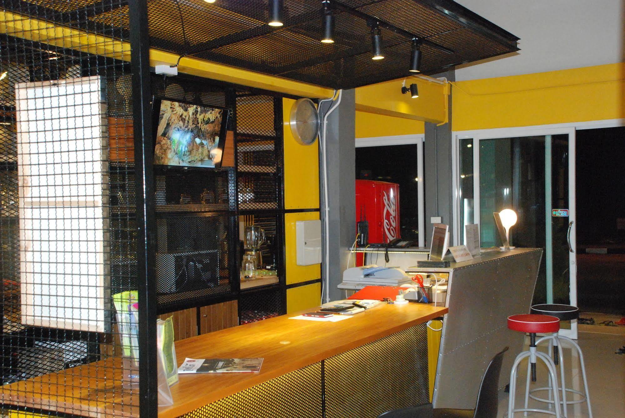 Oyes Hostel Krabi town Eksteriør bilde